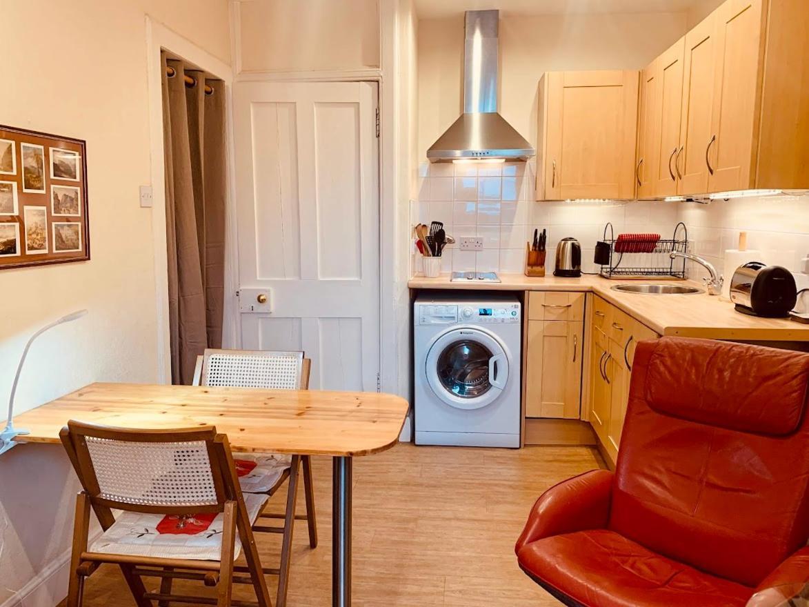 Royal Mile Apt, Just 1 Min From Edinburgh Castle! Luaran gambar