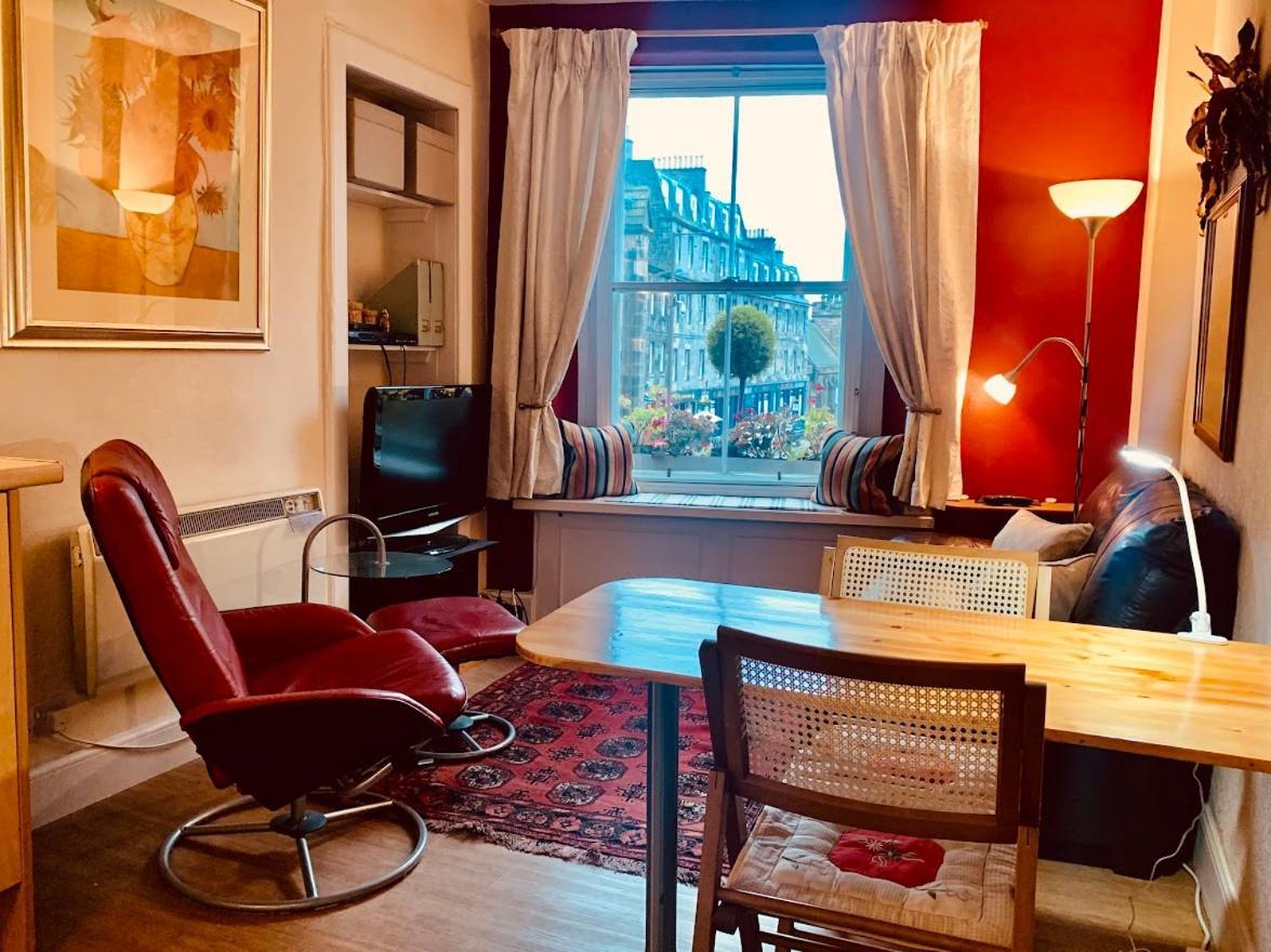 Royal Mile Apt, Just 1 Min From Edinburgh Castle! Luaran gambar